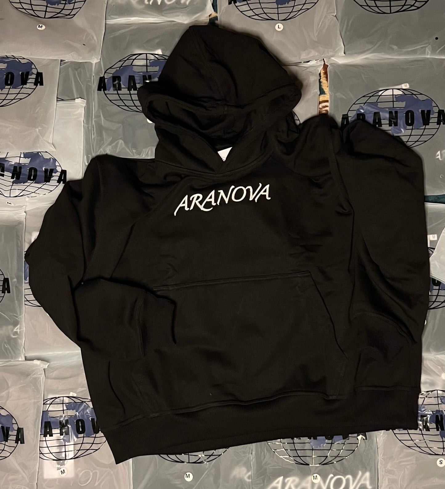 ARANOVA HOODIE ESSENTIAL